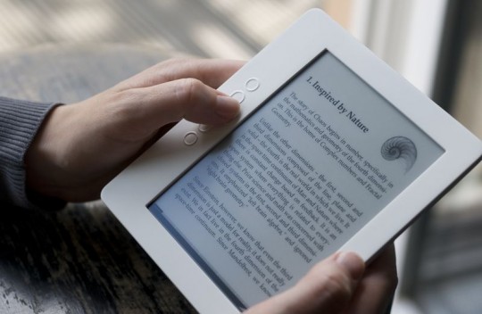 дисплей-електронна-книга-екран-четец